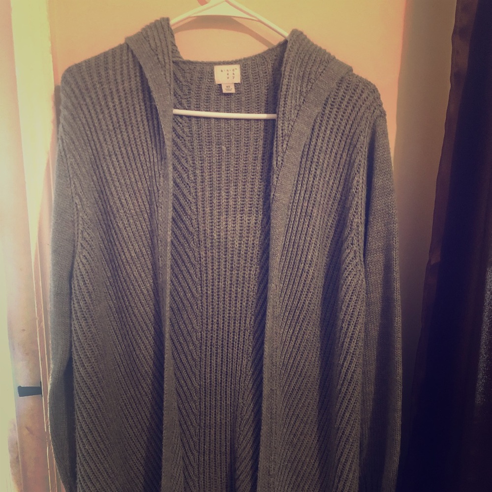 Grey cardigan